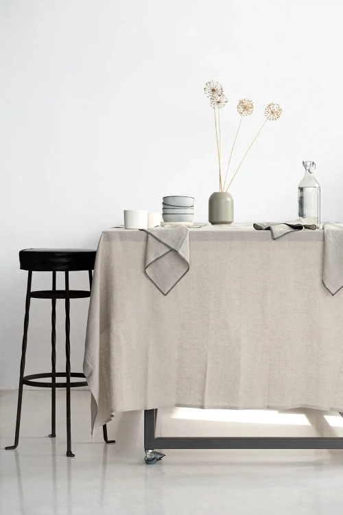 lniany obrus szaro beżowy