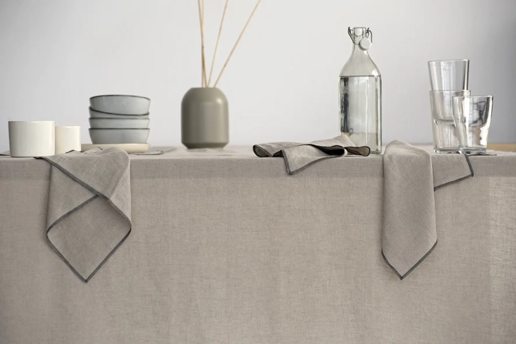 lniany obrus szaro beżowy