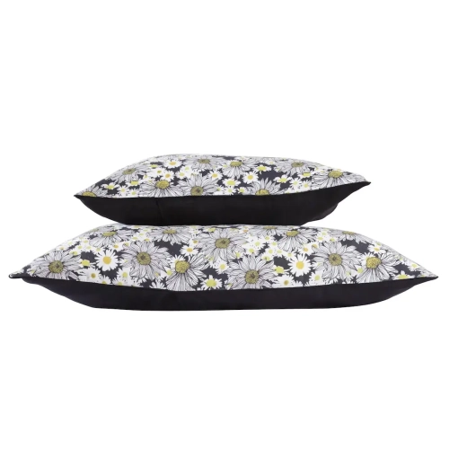 Poduszka i kołdra w lnianych poszewkach w kwiaty