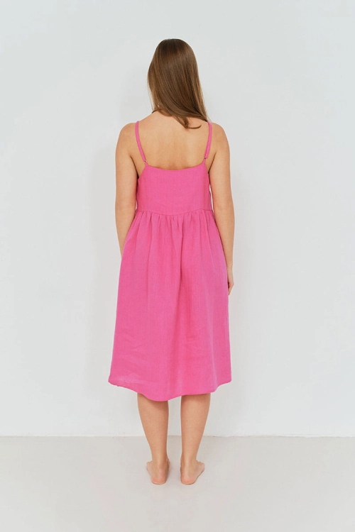 Sukienka lniana na regulowanych ramiączkach w kolorze fuksji