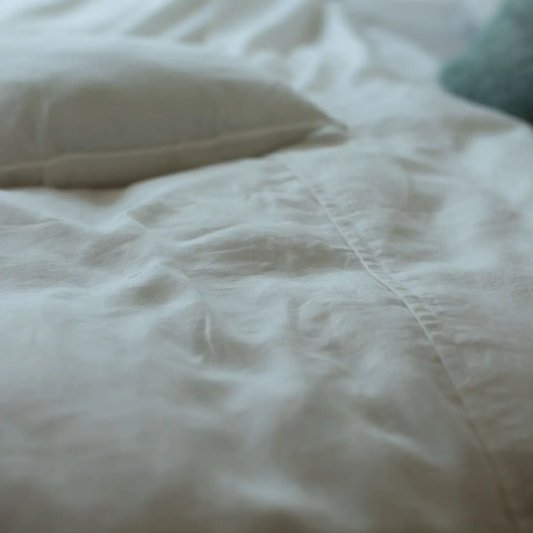 Lniana pościel kremowa biała PURE cream white - detal