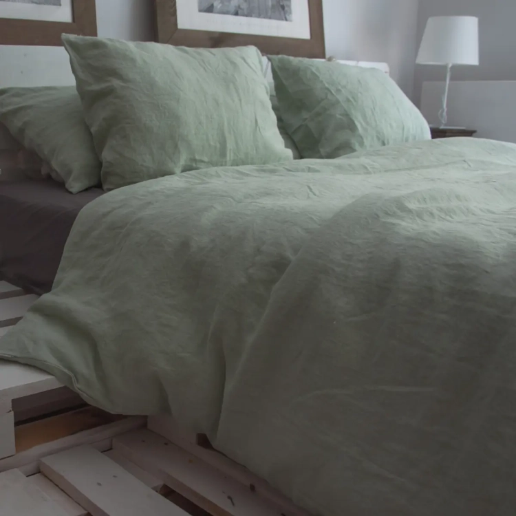 Komplet pościeli lnianej PURE sage green w kolorze jasnej zieleni