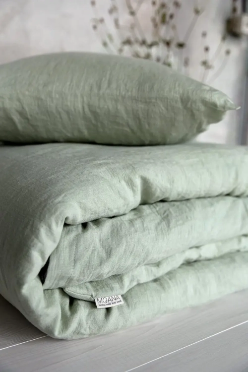 poduszka i kołdra w lnianych poszewkach. Komplet pościeli lniane PURE sage green