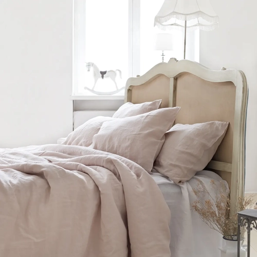 komplet lnianej pościeli różowej DUSTY PINK z białym prześcieradłem