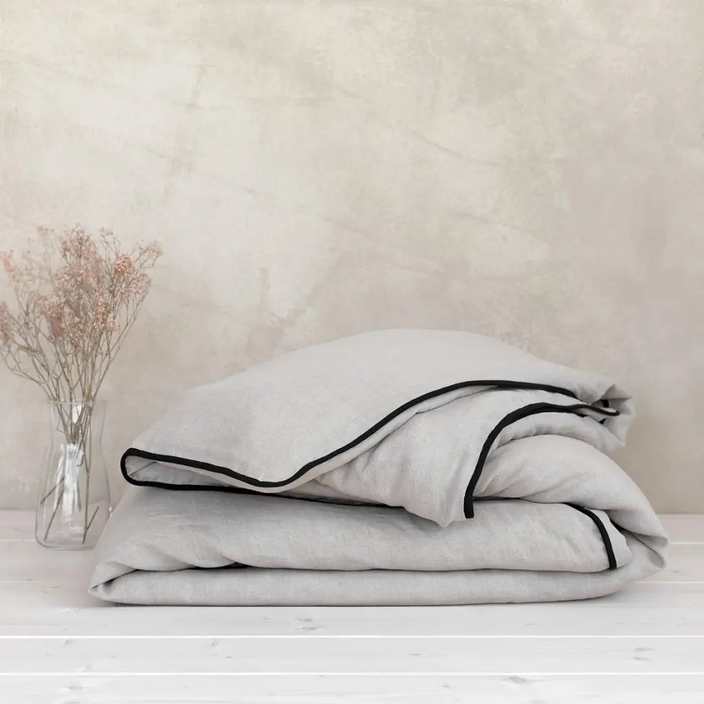 lniana poszwa na kołdrę 160x200 cm Black&White natural beige, beżowa z czarną wypustką 