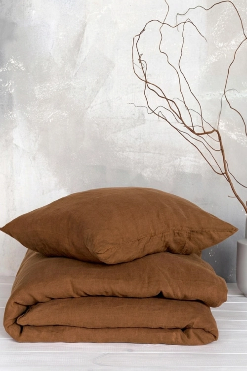 pościel lniana cinnamon złożona 650x975.jpg