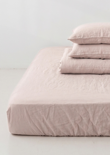 BASIC dusty pink prześcieradło z gumką 675x950.png
